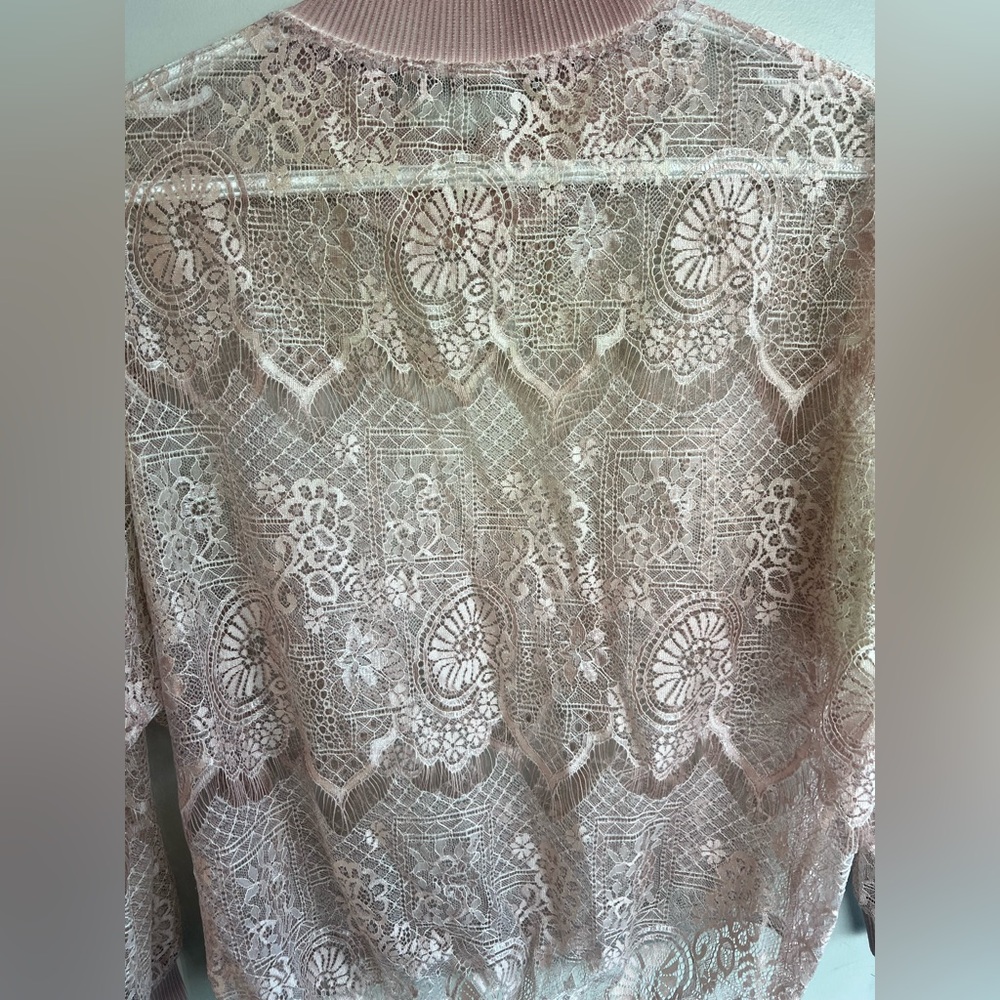 Elegant Vintage Pink Lace Top Elegant Womens - Picture 4 of 9